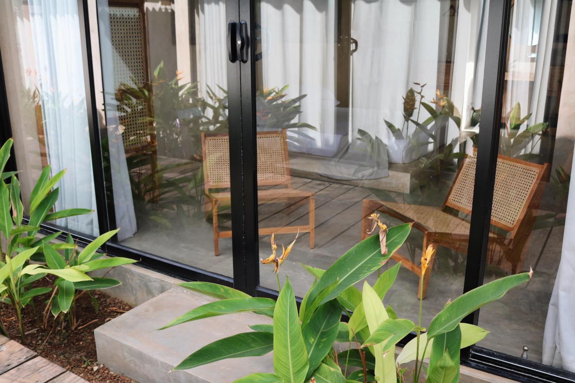 Swell Shacks Hotel Matara Exterior photo